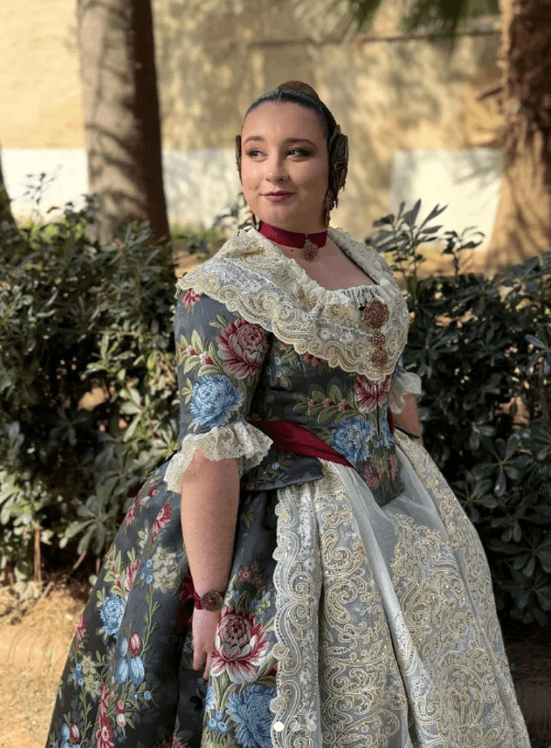 Servicios 2 Trajes completos para falleras, falleros, saragüells, labradoras